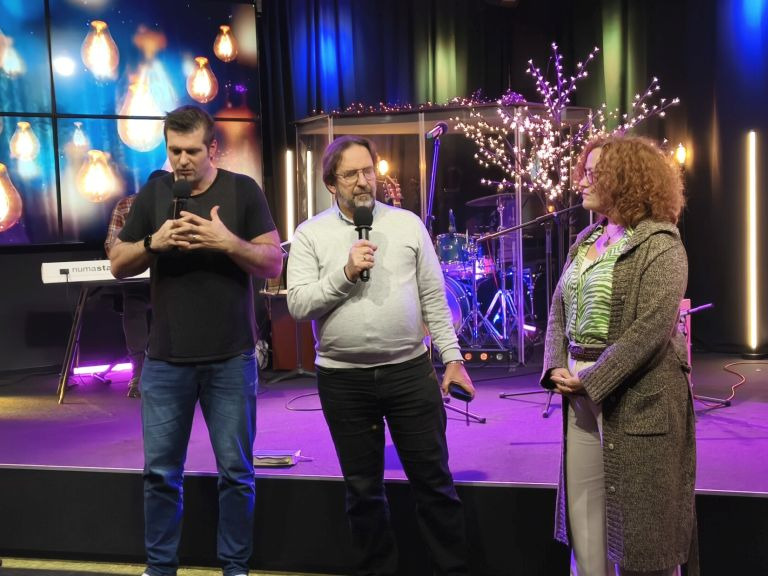 Modlitby v Apoštolskej cirkvi